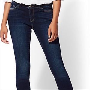 NEW YORK & COMPANY - Curvy Skinny Dark Wash Jeans - NY&C